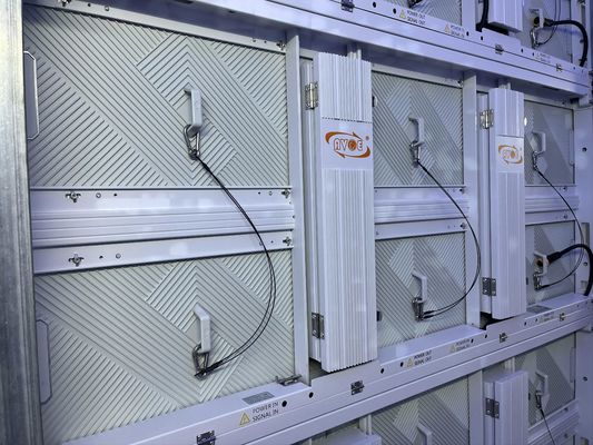 P10 LED Screen Billboard Waterproof Aluminum Cabinet 960x960mm 23kg 10000K