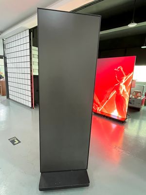 1.86mm Pixel Pitch LED Poster Display z częstotliwością odświeżania 3840Hz i jasnością 800nits dla reklamy w sklepie