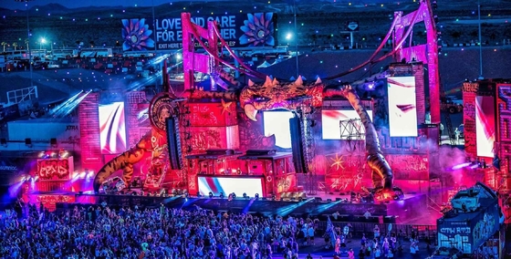 P3.91 P4.81 200W LED Stage Screen Rental 500X1000mm Cabinets